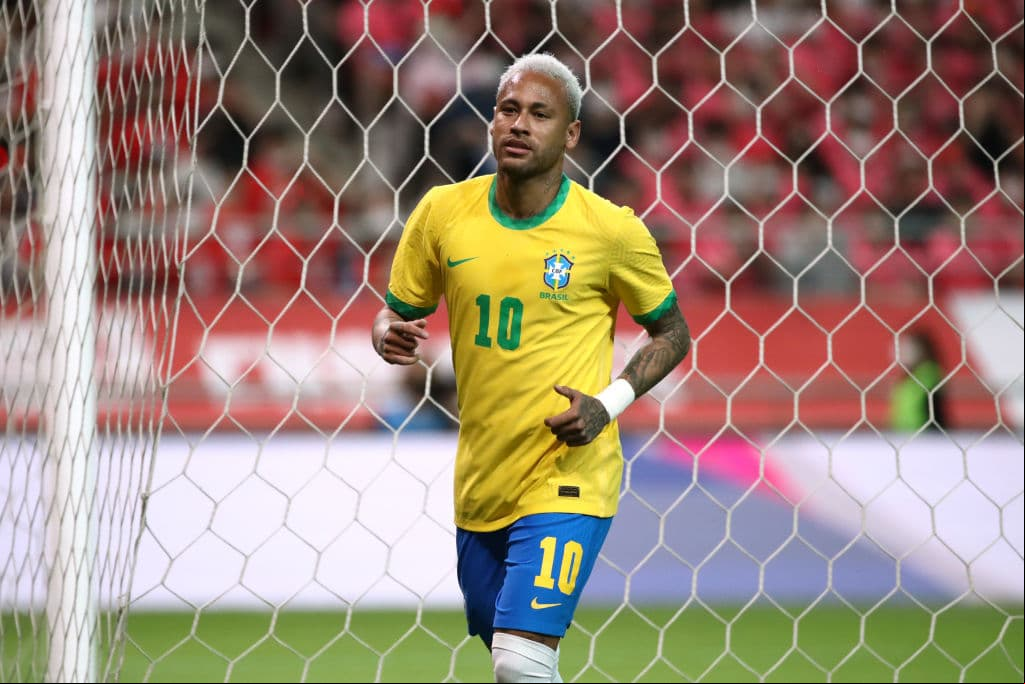 Brasil goleó 5-1 a Corea en Seúl. Richarlison, Neymar en dos ocasiones, Coutinho y Gabriel Jesus fueron los goleadores de los brasileños, mientras que el tanto surcoreano lo anotó Hwang Ui-Jo.