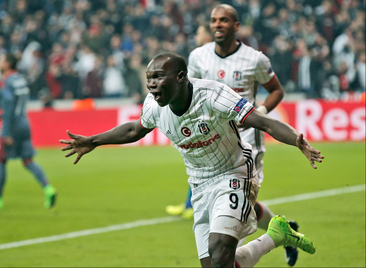 El camerunés Vincent Aboubakar, actualmente en el Besiktas, sería refuerzo del Newcastle United en su regreso a la Premier League.