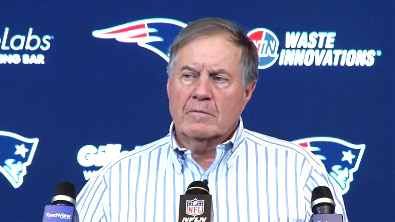 Belichick dice tener contrato con Patriots mientras otros equipos ya lo buscan