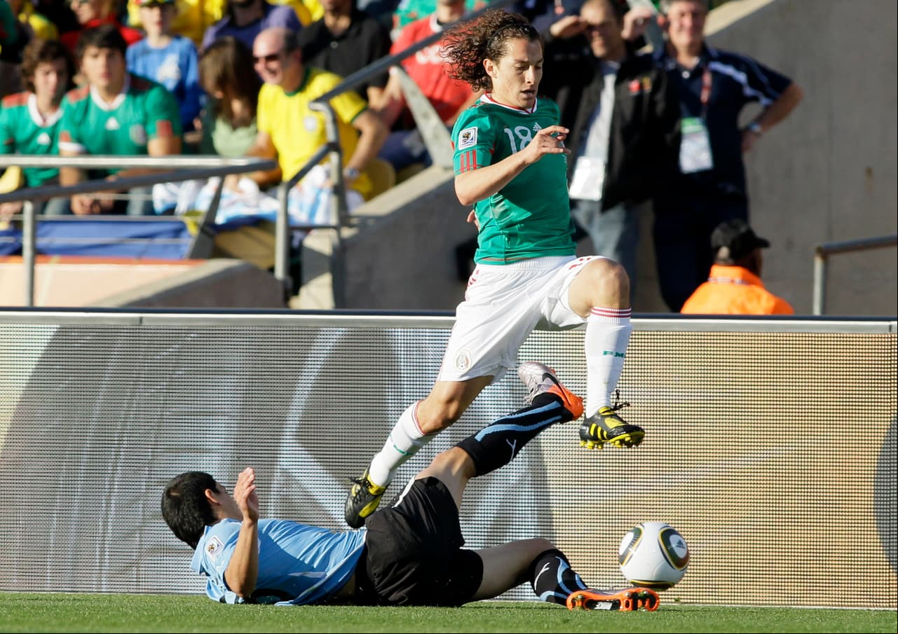 Durante su presencia en La Coruña, Guardado estuvo con México en el Mundial de Sudáfrica en 2010, en el que clasificaron a octavo de final a costa de la eliminación del local Sudáfrica y del subcampeón en 2006, Francia.