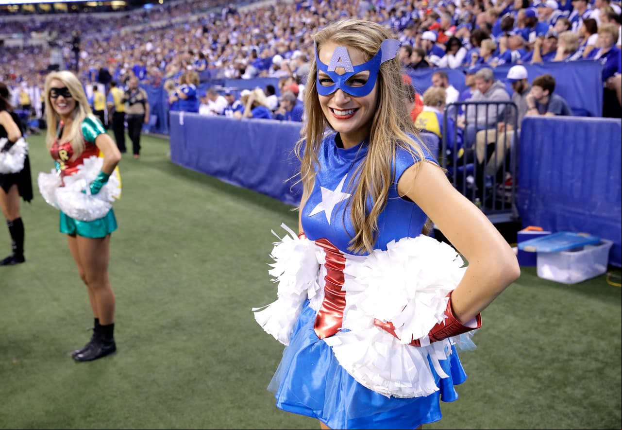 La sonriente capitana América fue una de las presentes por el lado de Indianapolis Colts.