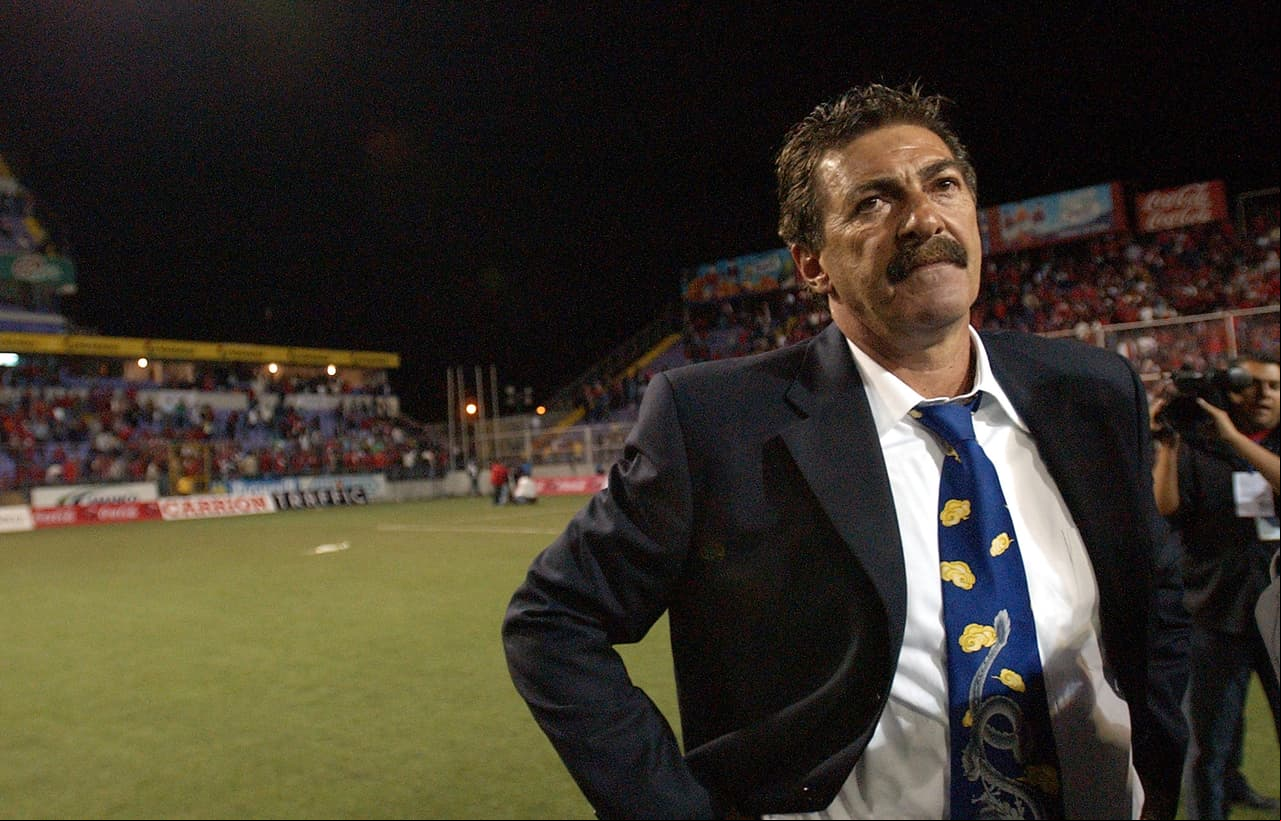 Los dirigidos por el argentino Ricardo La Volpe comenzaron su camino de visitante contra Costa Rica con un triunfo de visitante 1-2 en San José el 9 de febrero de 2005.