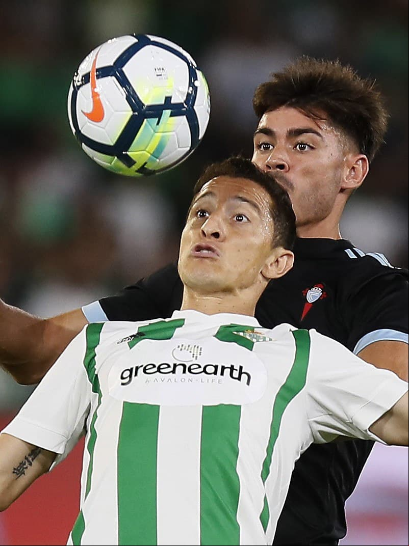 Fue su regreso al fútbol español, donde brilló con el Deportivo La Coruña y el Valencia. El jugador del Tri buscaba mejor competencia para llegar a punto al Mundial de Rusia 2018.