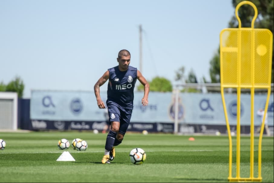 Porto comenzó pretemporada con ‘Tecatito’ Corona integrado