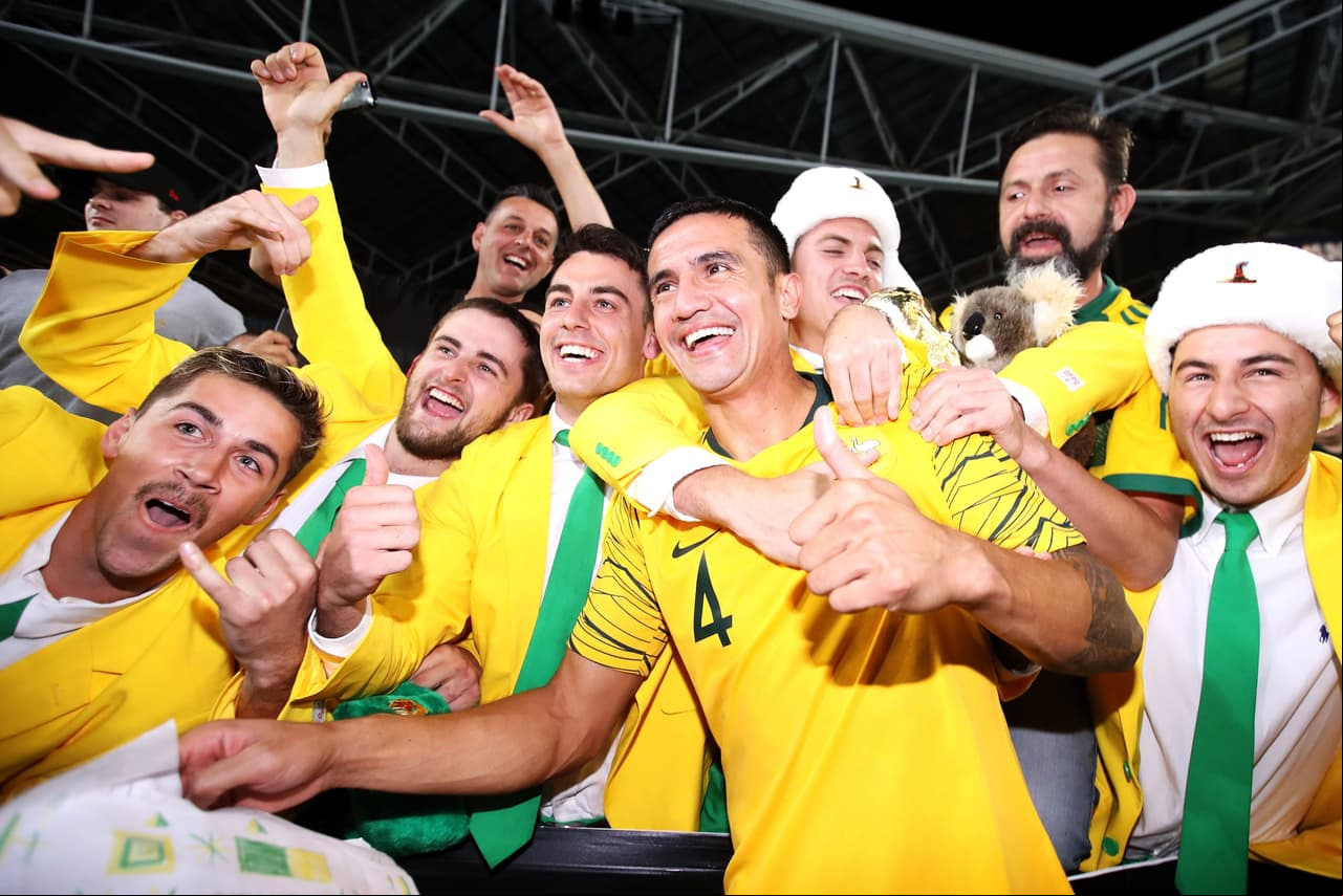 Con ellos quiso celebrar una carrera muy exitosa con los 
<i>Socceroos, </i>yendo hasta las tribunas a tomarse fotos con varios.