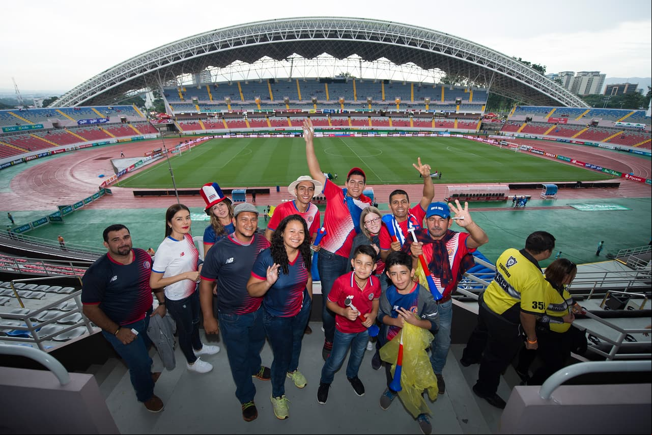Costa Rica llegaba a este encuentro con 14 puntos, mientras que México lo hacía con 17, invicto y ya clasificado al Mundial de Rusia 2018.