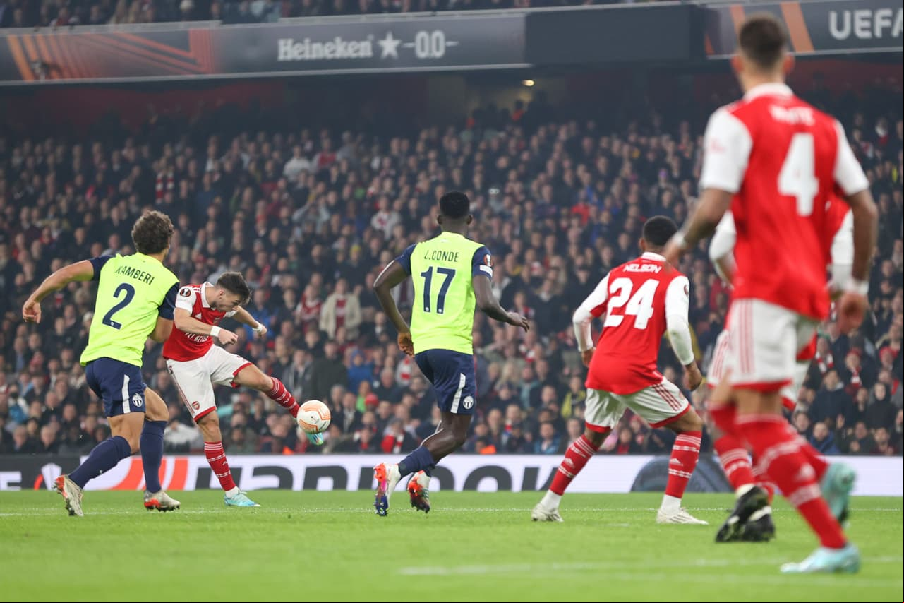 Betis golea y Arsenal avanza como líder en la UEFA Europa League