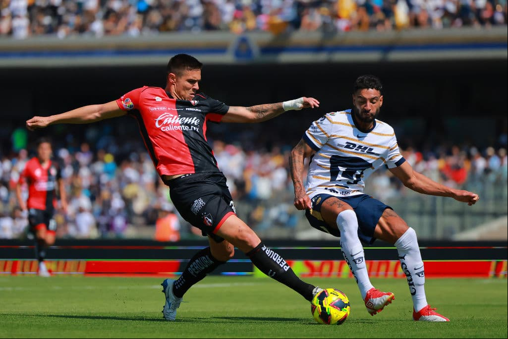Pumas y Atlas sancionados por la FIFA