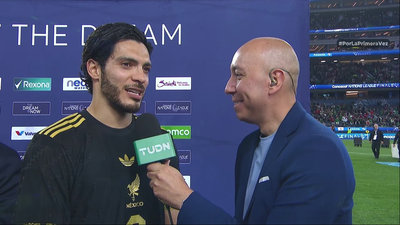 Raúl Jiménez ilusionado con el juego que está haciendo la Selección Mexicana 