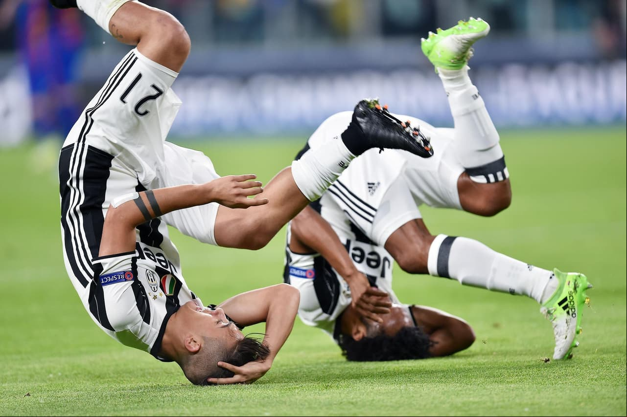 Juventus lució poderoso como local contra Barcelona y lo venció 3-0 en el partido de ida de los cuartos de final de la Champions League.