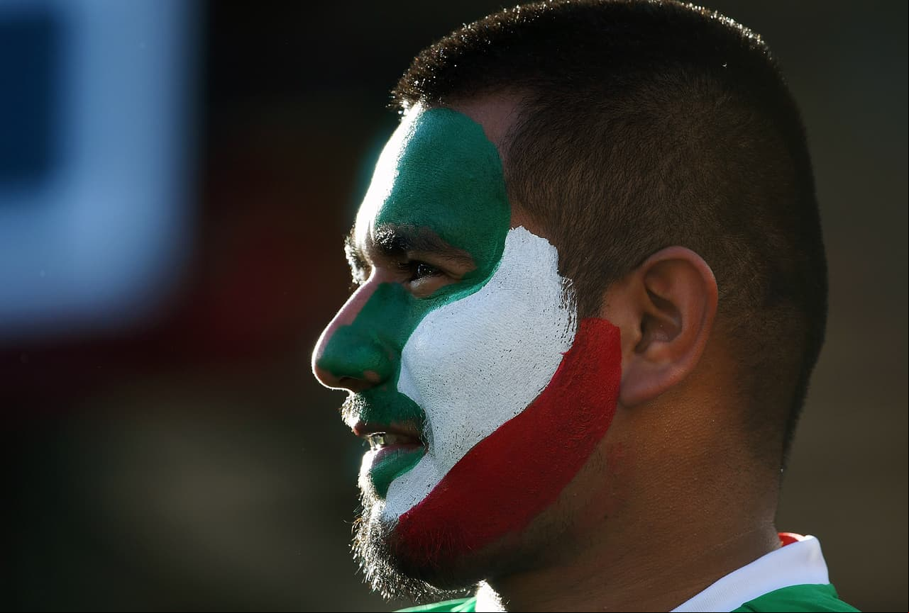 Esta imagen tomada el día del partido de México 0-7 contra Chile en la Copa América Centenario muestra que los colores del 'Tri' se llevan siempre con orgullo, a pesar de cualquier situación.