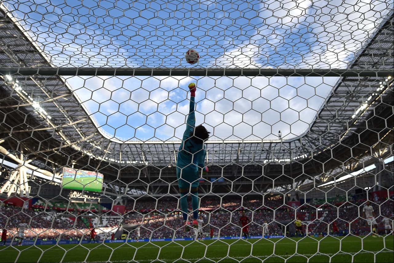 Guillermo Ochoa fue clave para el empate. Tuvo 3 atajadas fundamentales a lo largo del encuentro.