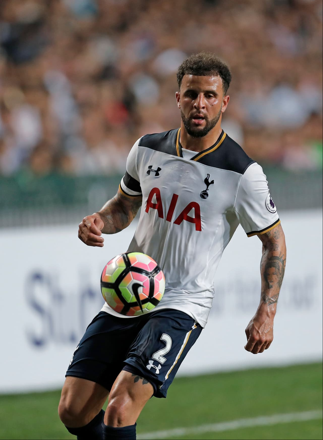 Kyle Walker, joya del Tottenham, podría pasar al Manchester City en los próximos días.