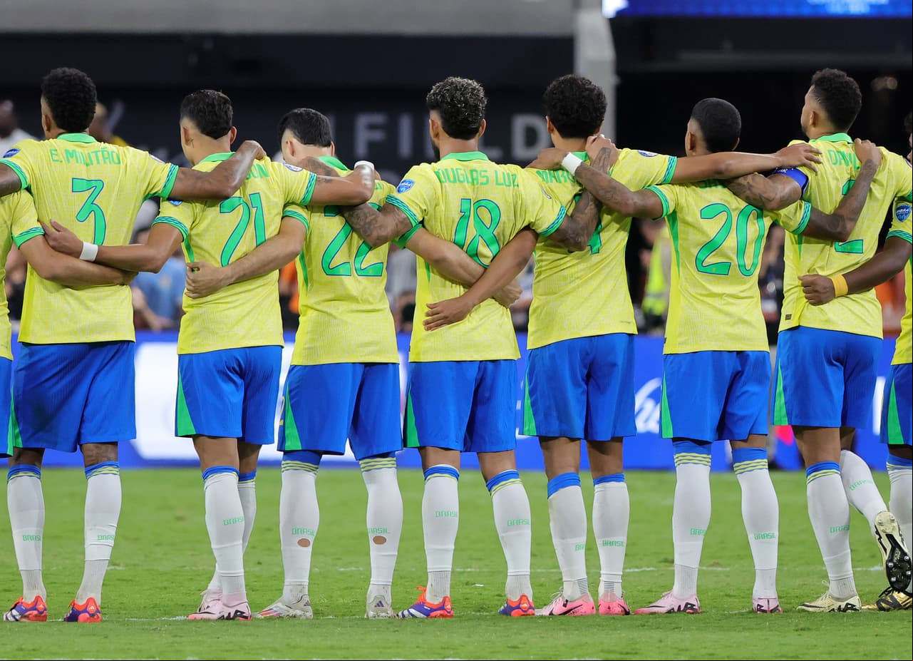 Aclaran polémica sobre la camiseta roja de Brasil para el Mundial 