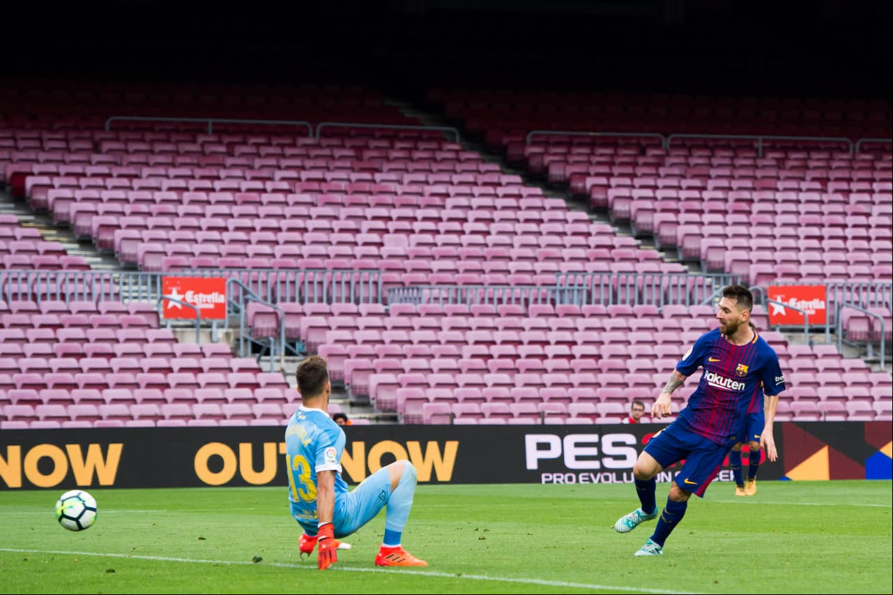 Pero su faena no acabaría allí. 7 minutos después, Messi repetiría en el marcador para poner el 3-0 definitivo con esta definición ante su compatriota Chichizola.