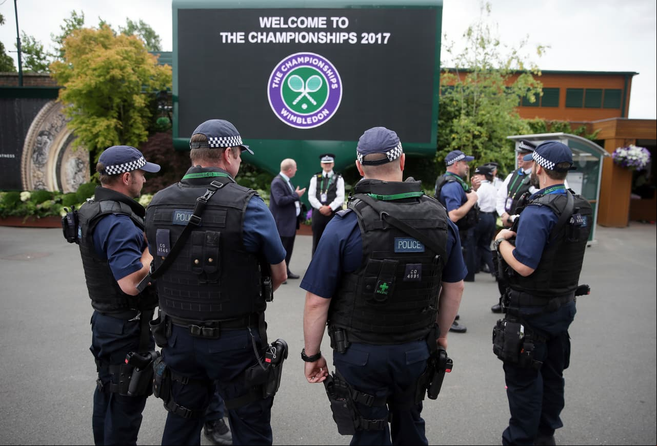 Las autoridades cuidan que Wimbledon sean un espacio seguro para que la fiesta se mantenga en el tercer Grand Slam de tenis del año.