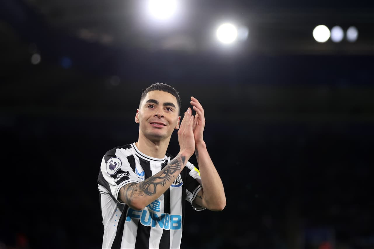 El Newcastle goleó a domicilio al Leicester City por 0-3 con tantos de Chris Wood, Miguel Almirón y Joelinton para asaltar el segundo lugar de la Premier League con 33 puntos.