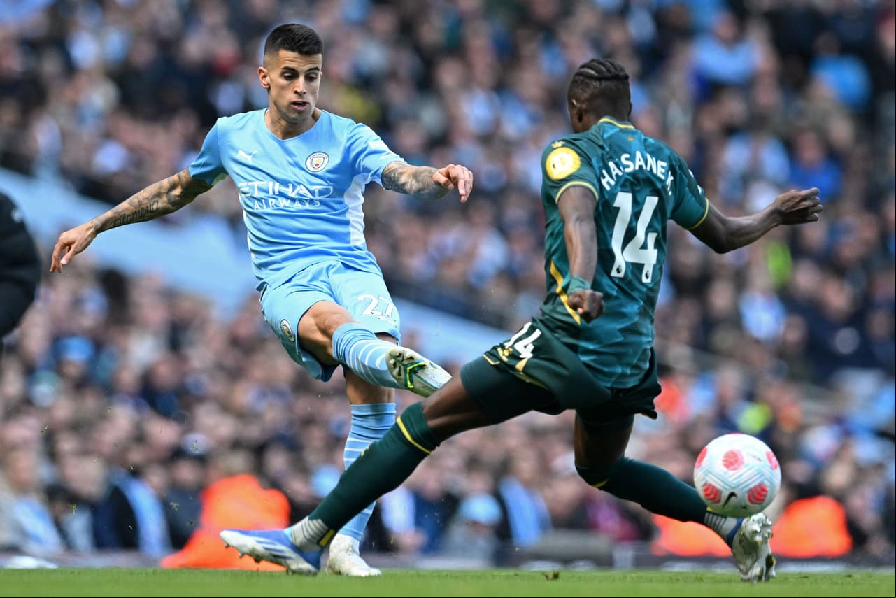Manchester City goleó 5-1 al Watford con cuatro goles de Gabriel Jesus y otro de Rodri en la Jornada 34.