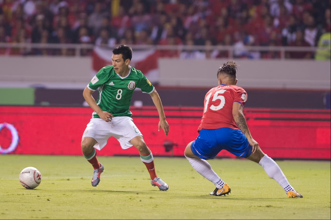 Hirving Lozano dio una de sus buenas actuaciones ante los rivales del área de Concacaf. 
<b>Tiene un 8.</b>
