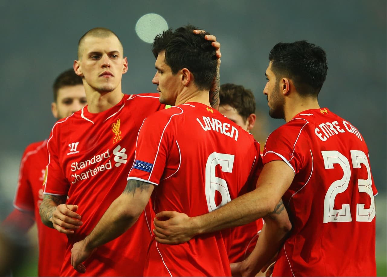 Jürgen Klopp lo fichó porque sabe jugar como zaguero central en una línea de tres junto a marcadores como (en su momento) Martin Skrtel y Dejan Lovren.