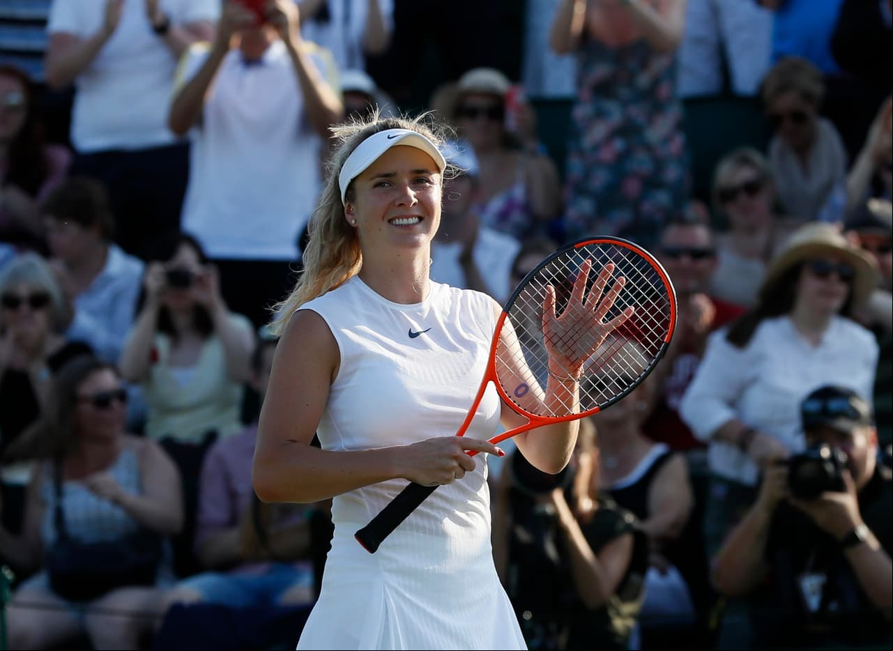 La ucraniana Elina Svitolina también fue eficaz para imponerse contra la italiana sca Schiavone con parciales 6-3, 6-0.
