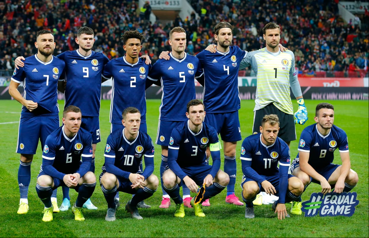 Escocia 6-0 San Marino. Con goles de McGinn (3), Shankland, Findlay y Armstrong.