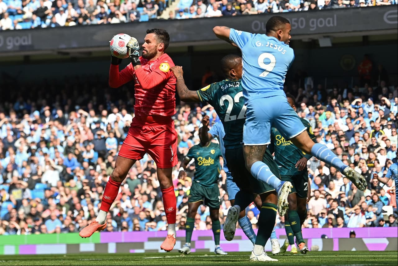 Manchester City goleó 5-1 al Watford con cuatro goles de Gabriel Jesus y otro de Rodri en la Jornada 34.