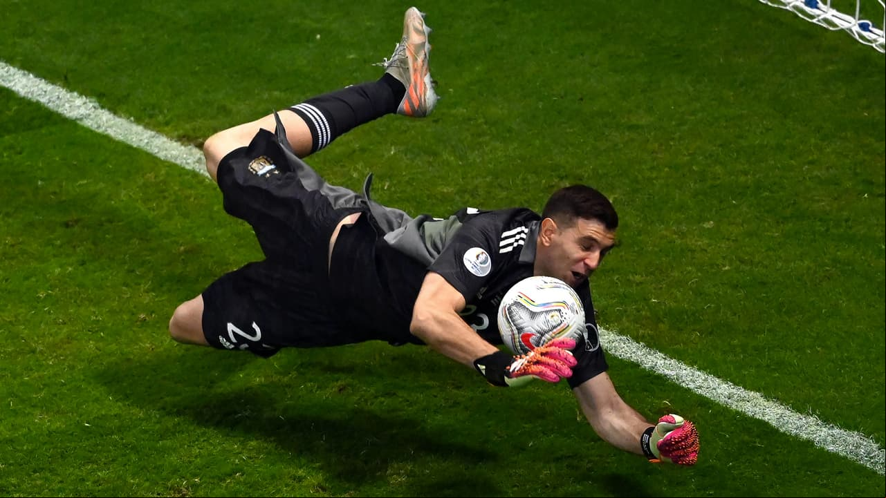 Emiliano Martínez: el portero de Argentina en la Copa América que llevó a su selección a la Final