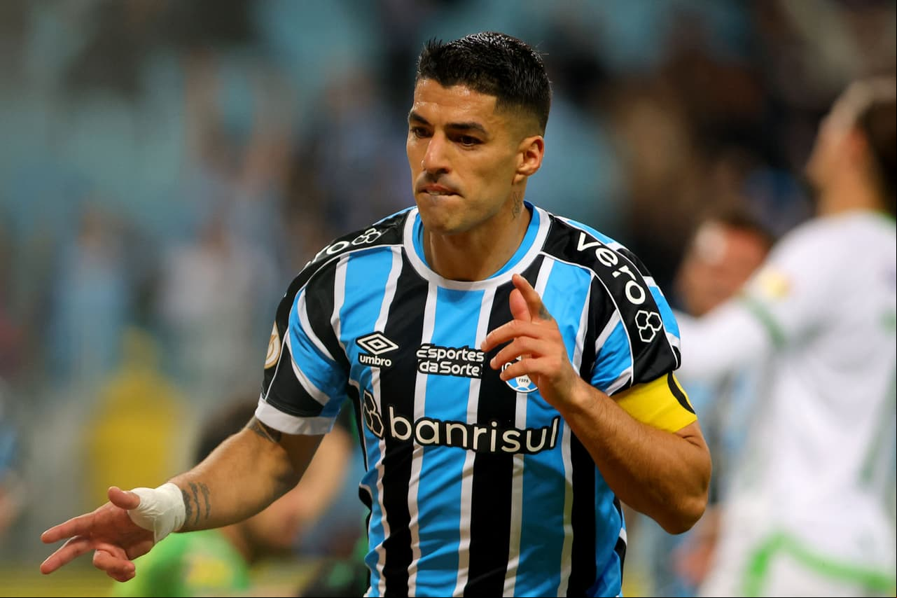 Gremio desmiente grave lesión de Luis Suárez y el rumor de su retiro